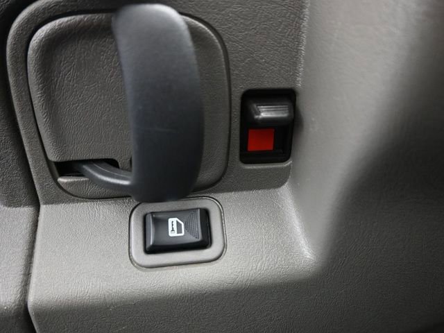 2024 GMC Savana Cargo Work Van - Photo 15