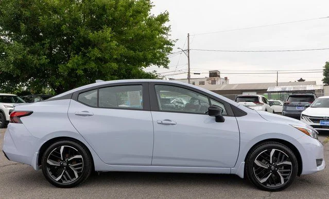 Used 2024 Gray Nissan 1.6 SR image 5