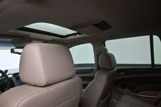 Used 2017 Red Chevrolet Premier image 18