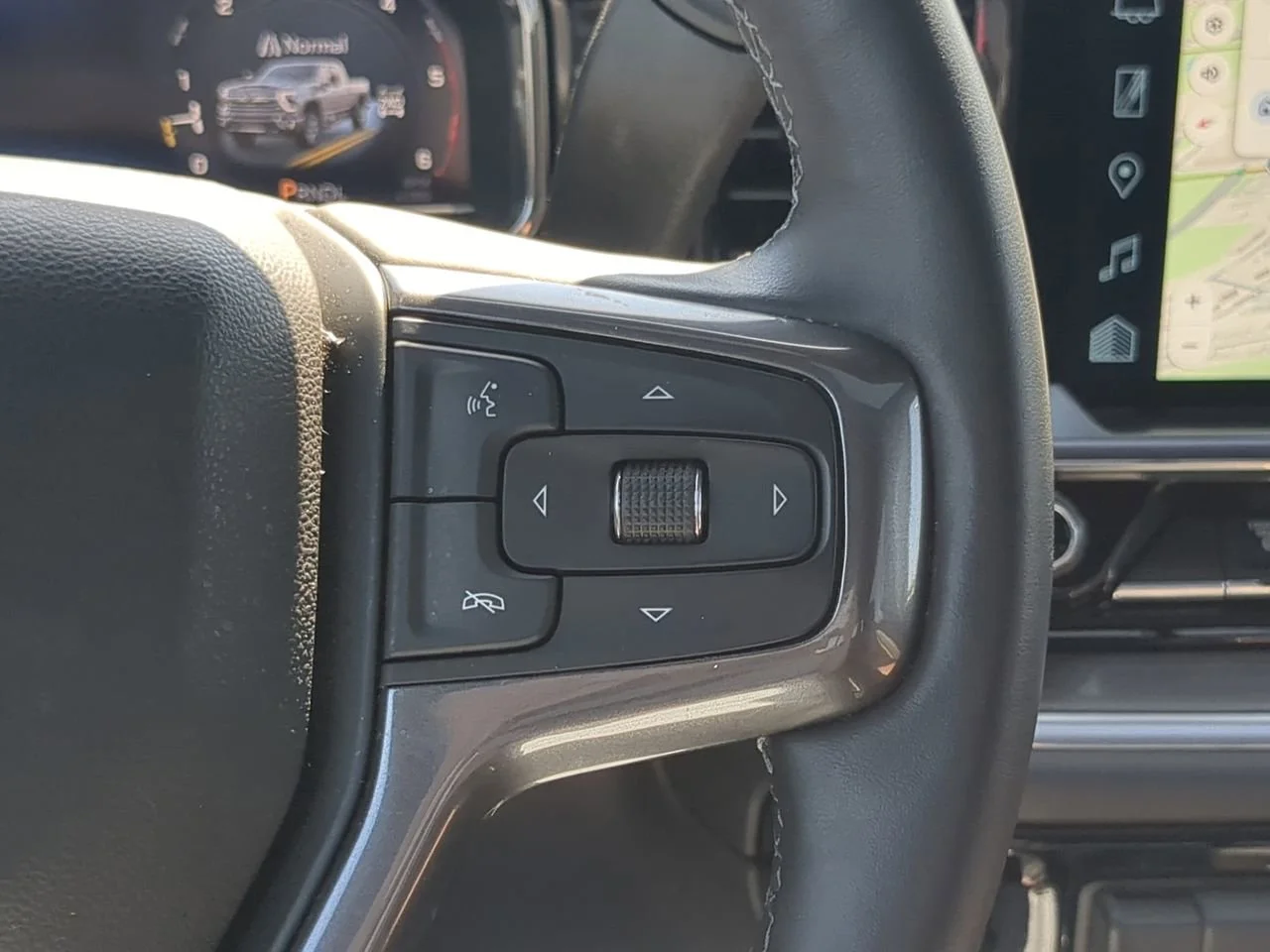 Used 2025 Summit White Chevrolet High Country image 26