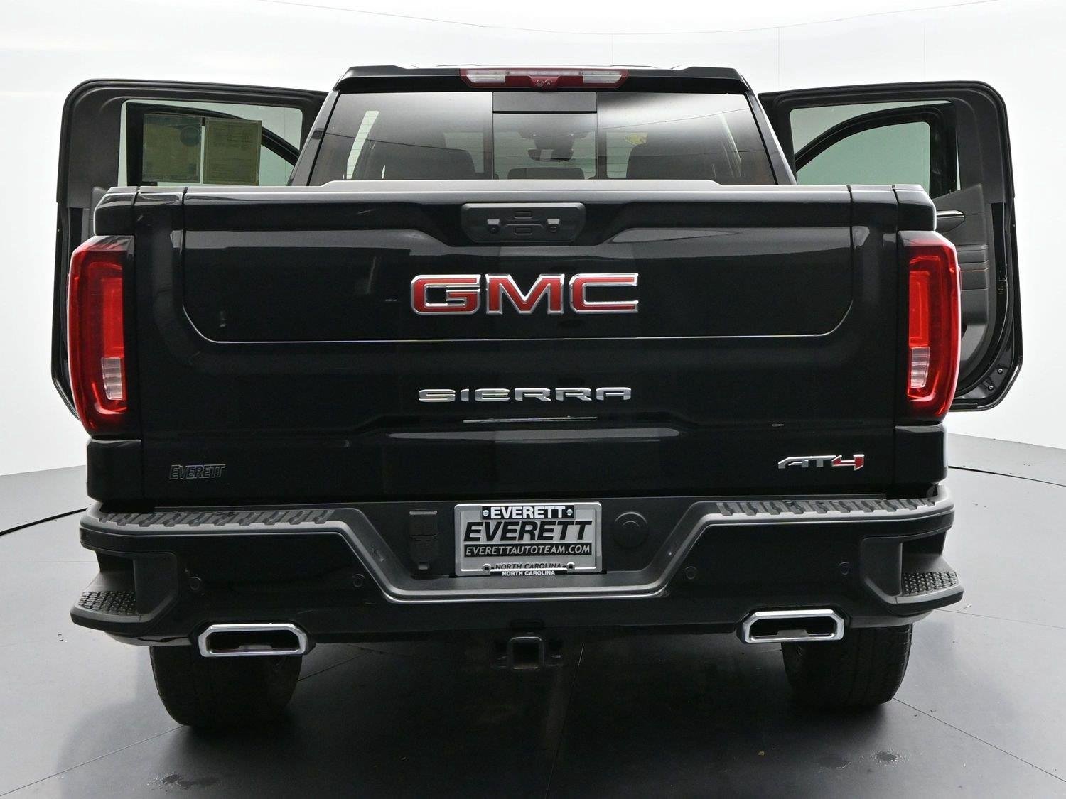 Used 2026 Onyx Black GMC AT4 image 44