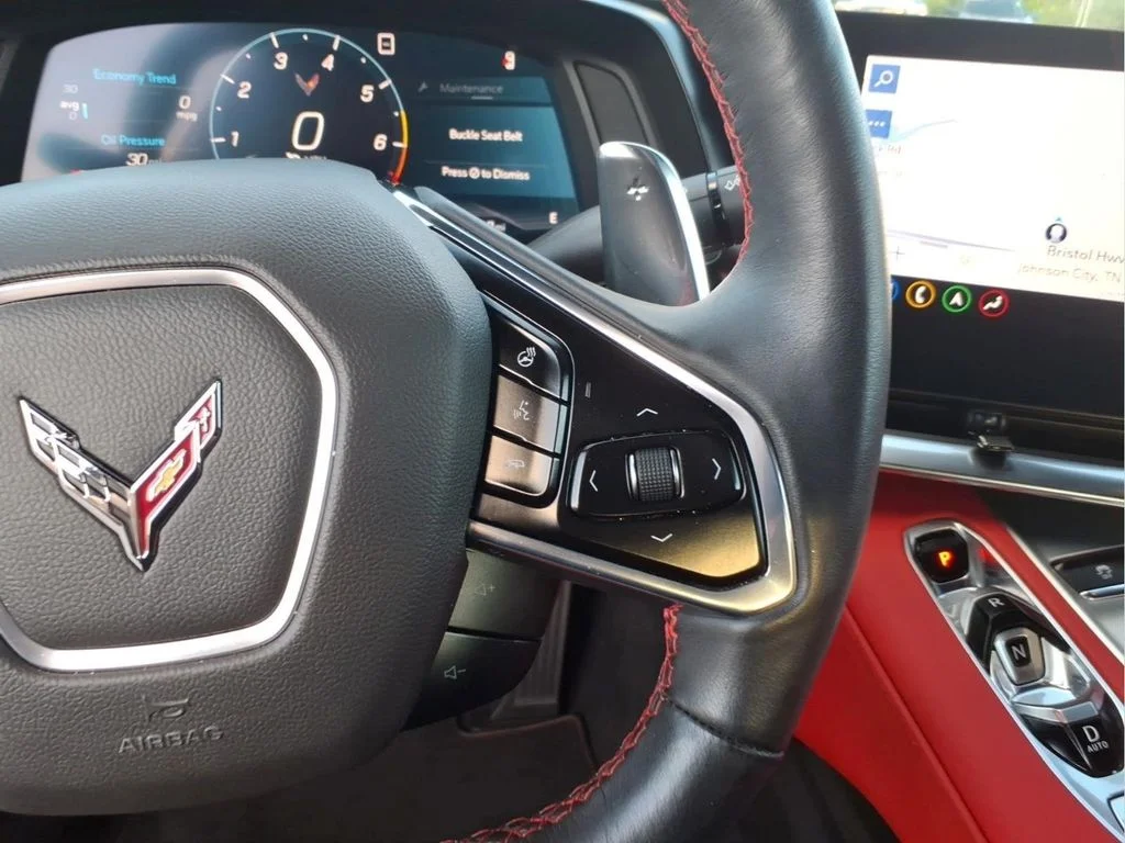Used 2020 White Chevrolet Stingray image 25