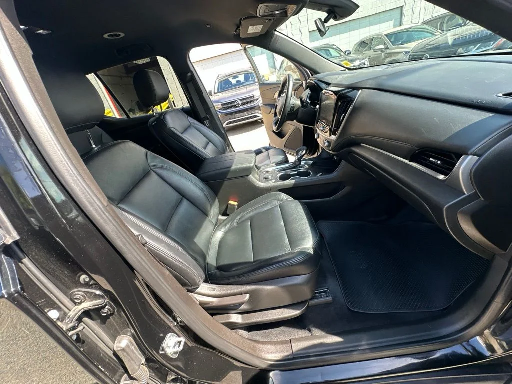 Used 2024 Black Chevrolet LT Cloth image 34