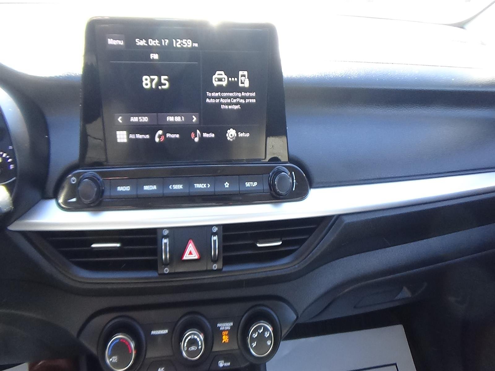 Used 2024 Gravity Gray (kdg) Kia LXS image 23