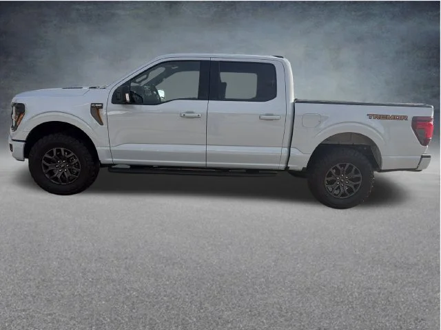 Used 2025 White Ford Tremor image 4