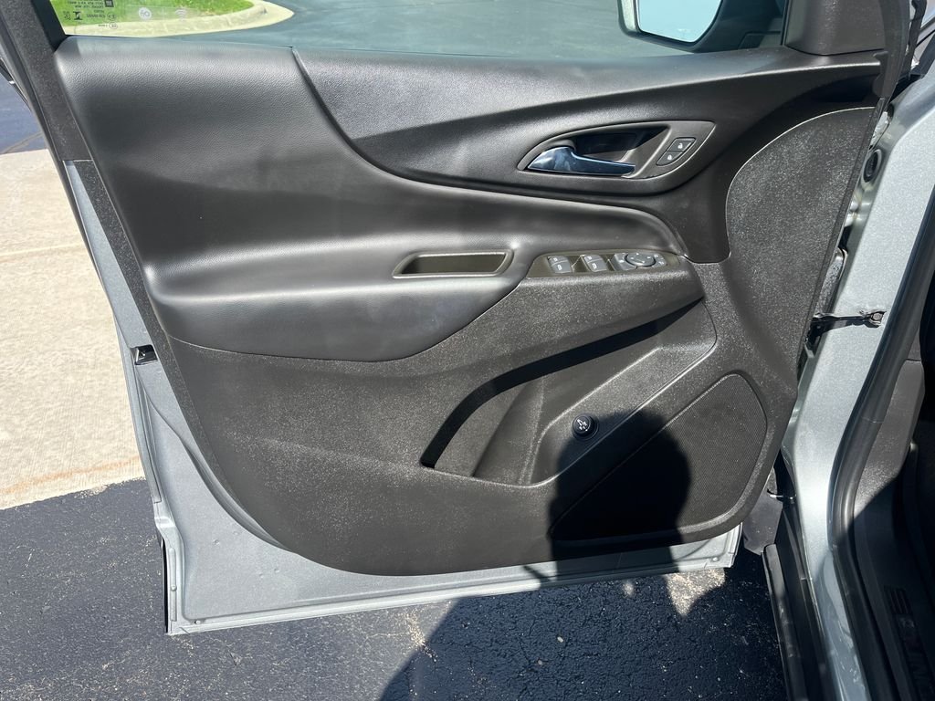 Used 2023 Gray Chevrolet LT image 12