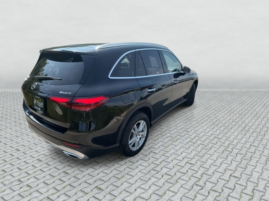 Used 2023  Mercedes-Benz GLC 300 image 8