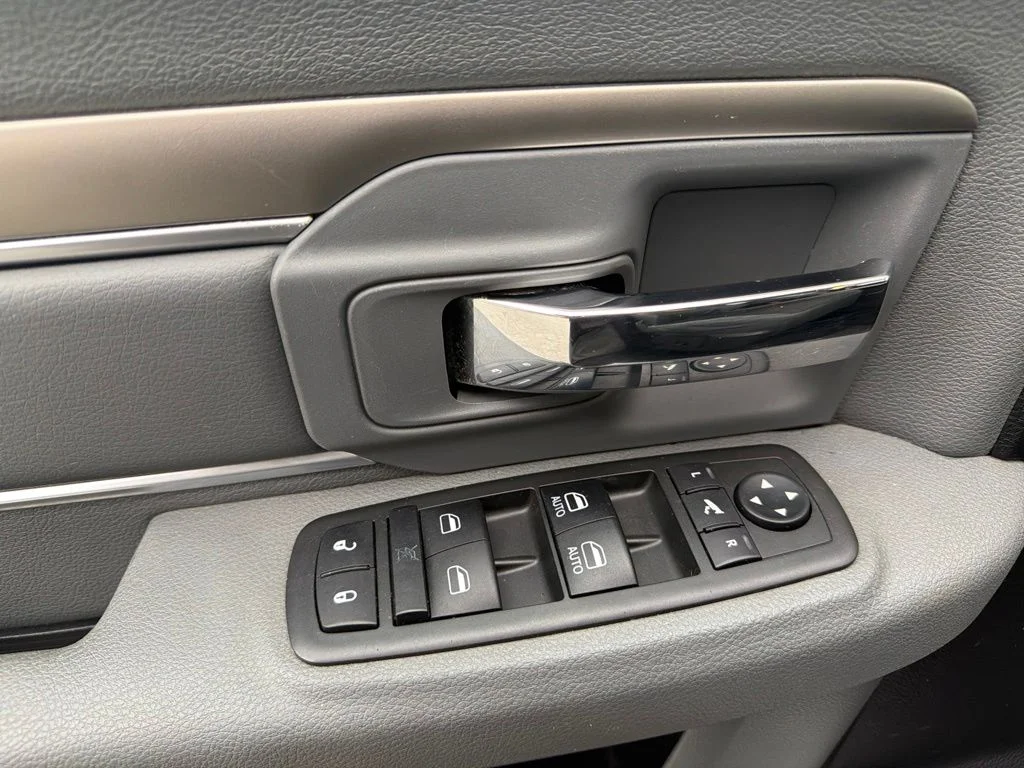 Used 2014 Silver Ram Big Horn image 16