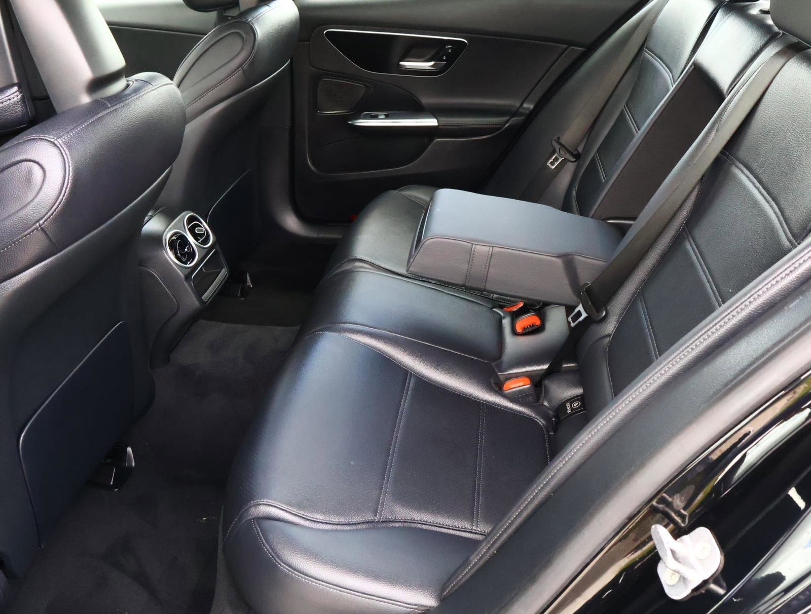 Used 2025 Obsidian Black Metallic Mercedes-Benz C 300 image 19