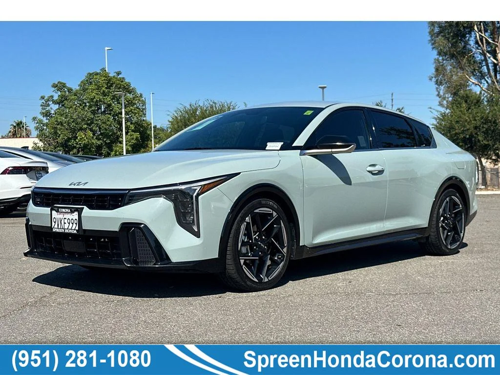 Used 2025 Morning Haze Kia GT-Line image 1