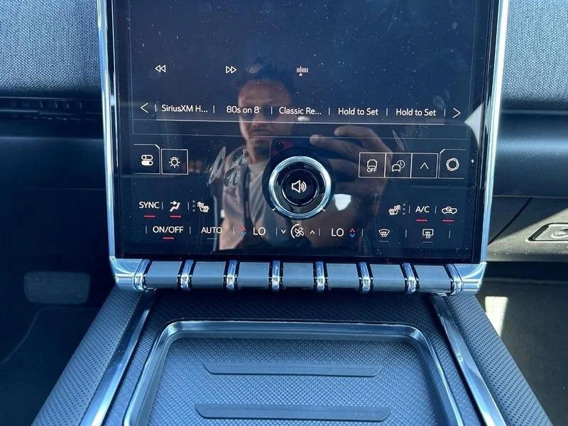 2026 GMC Sierra EV Elevation - Photo 13