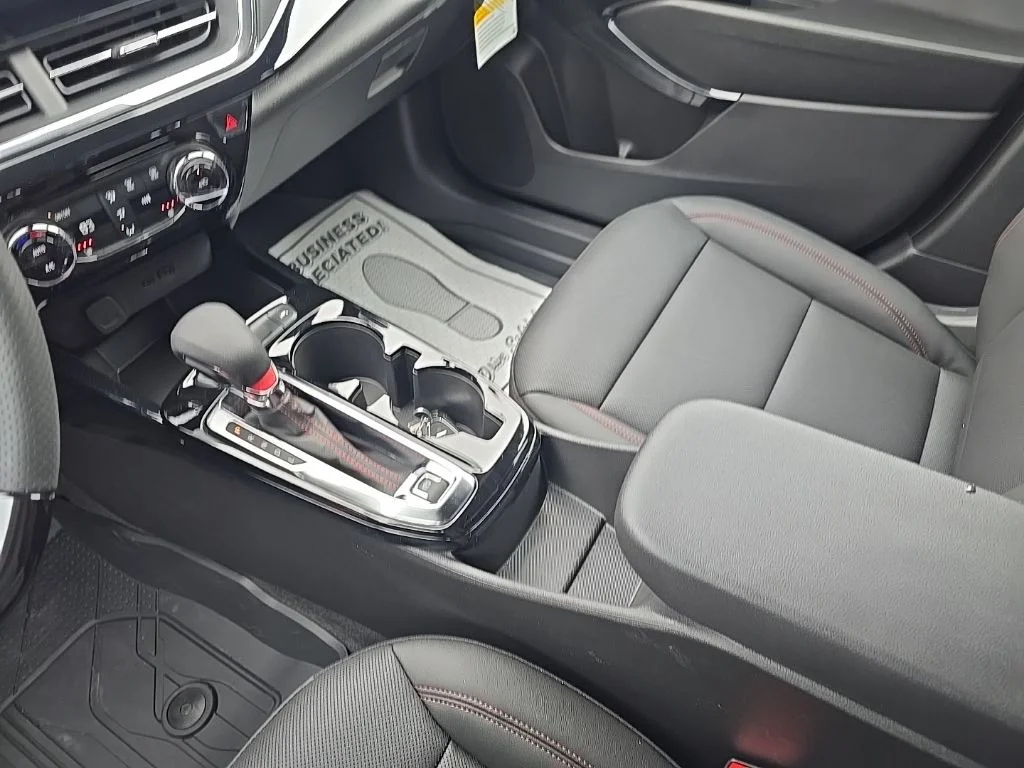2026 Chevrolet Trax RS - Photo 14