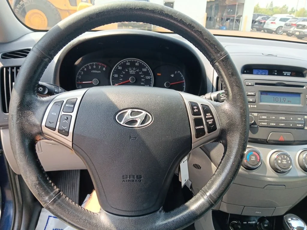 Used 2010 Regatta Blue Pearl Hyundai SE image 15