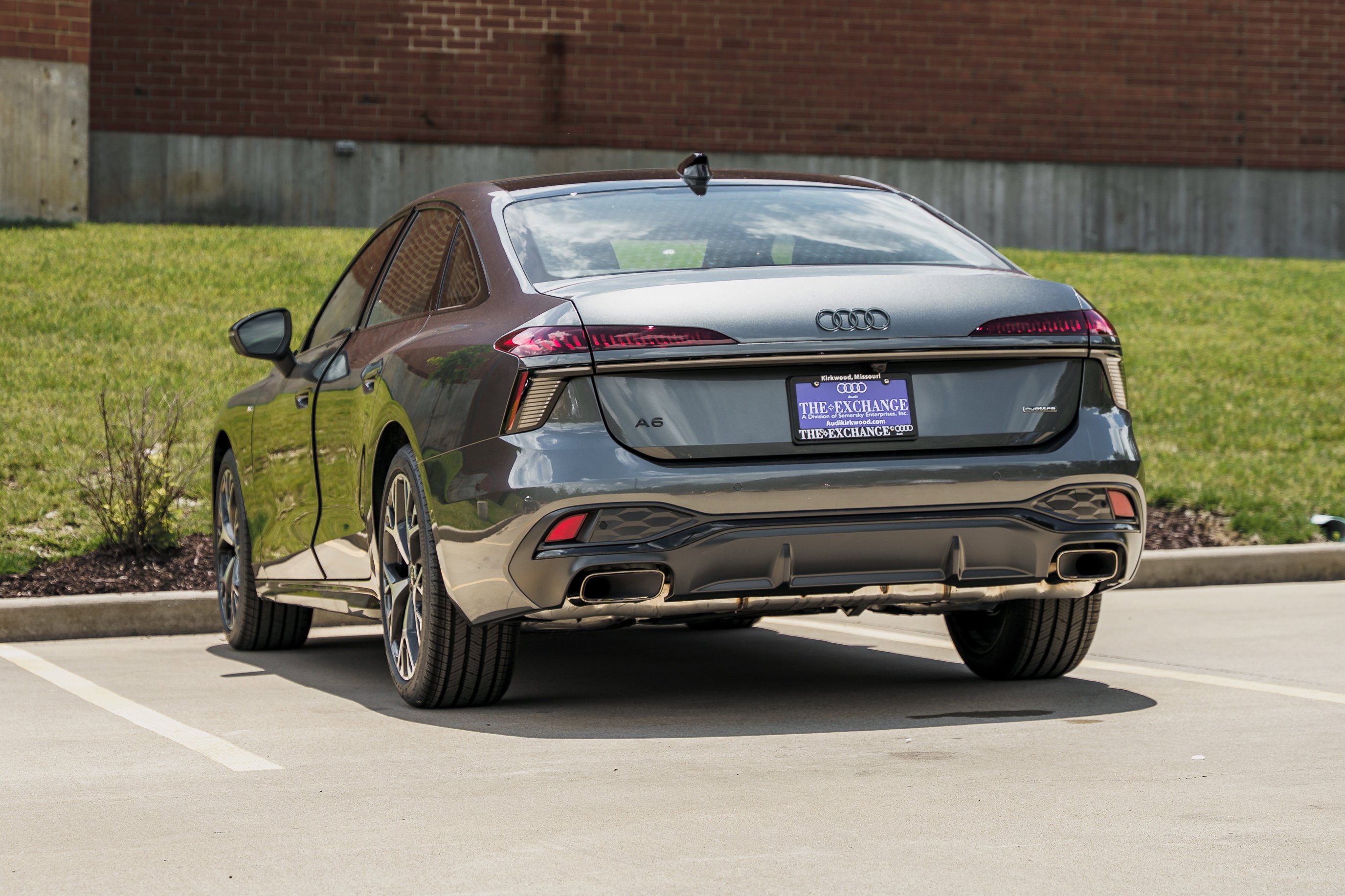 New 2026 Daytona Gray Pearl Effect Audi Premium Plus image 5