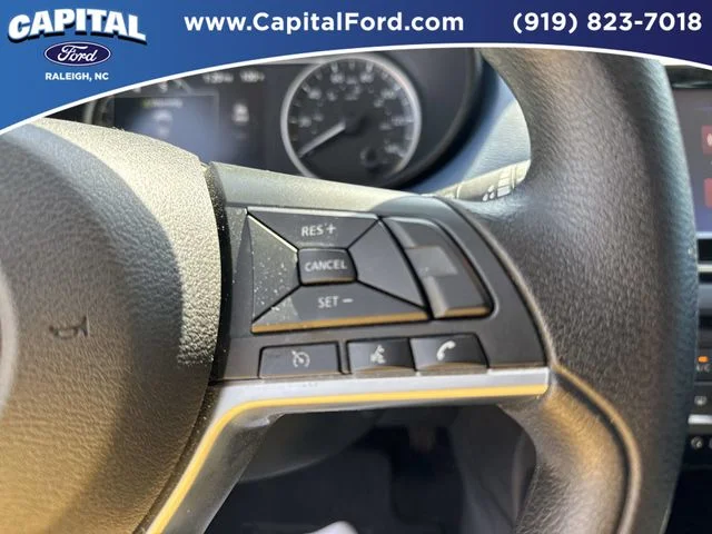 Used 2025 Silver Nissan 1.6 SV image 22