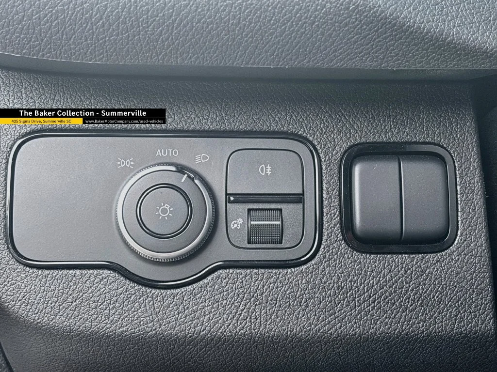New 2026 White Mercedes-Benz AWD Cargo image 27