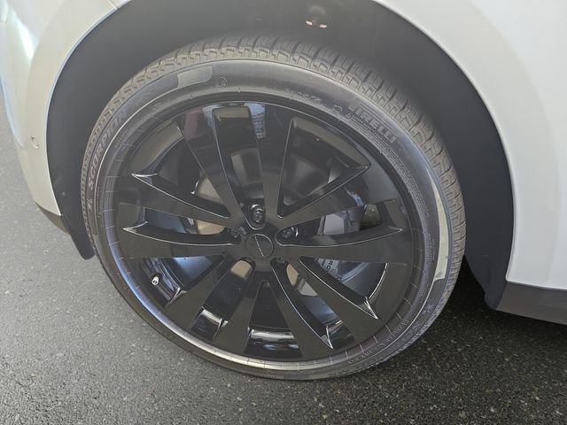 New 2026 Fuji White Land Rover SE image 22