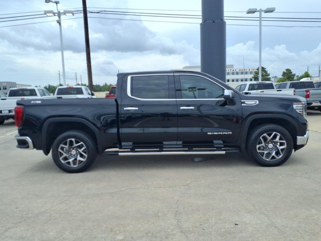 Used 2026 Onyx Black GMC SLT image 4