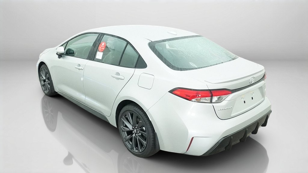 New 2027 Classic Silver Metallic Toyota SE image 14