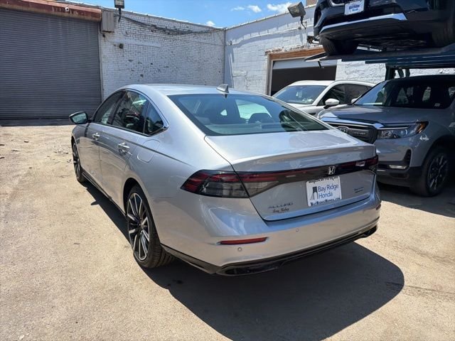 Used 2024 Gray Honda Touring image 6