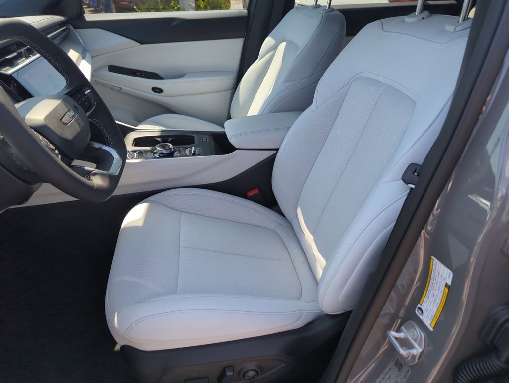 New 2026 Sting-Gray Clearcoat Jeep Laredo image 12