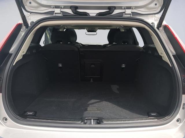 Used 2025 Silver Volvo  image 20