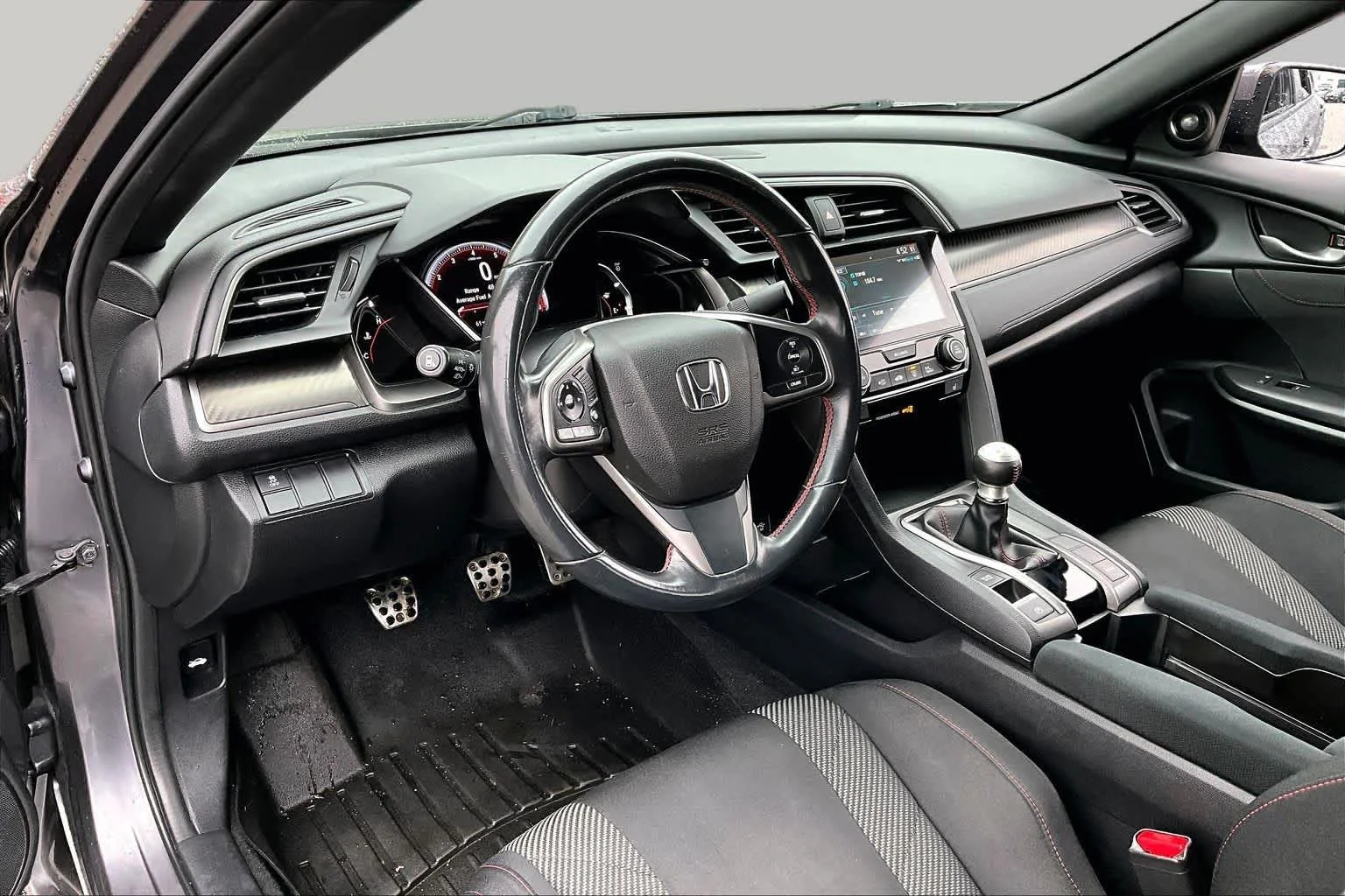 Certified Used 2018 Modern Steel Metallic Honda  image 18