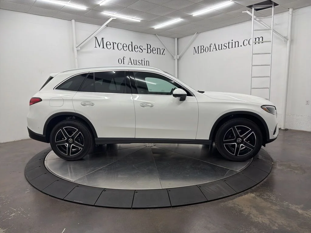 Used 2026 White Mercedes-Benz GLC 300 image 8