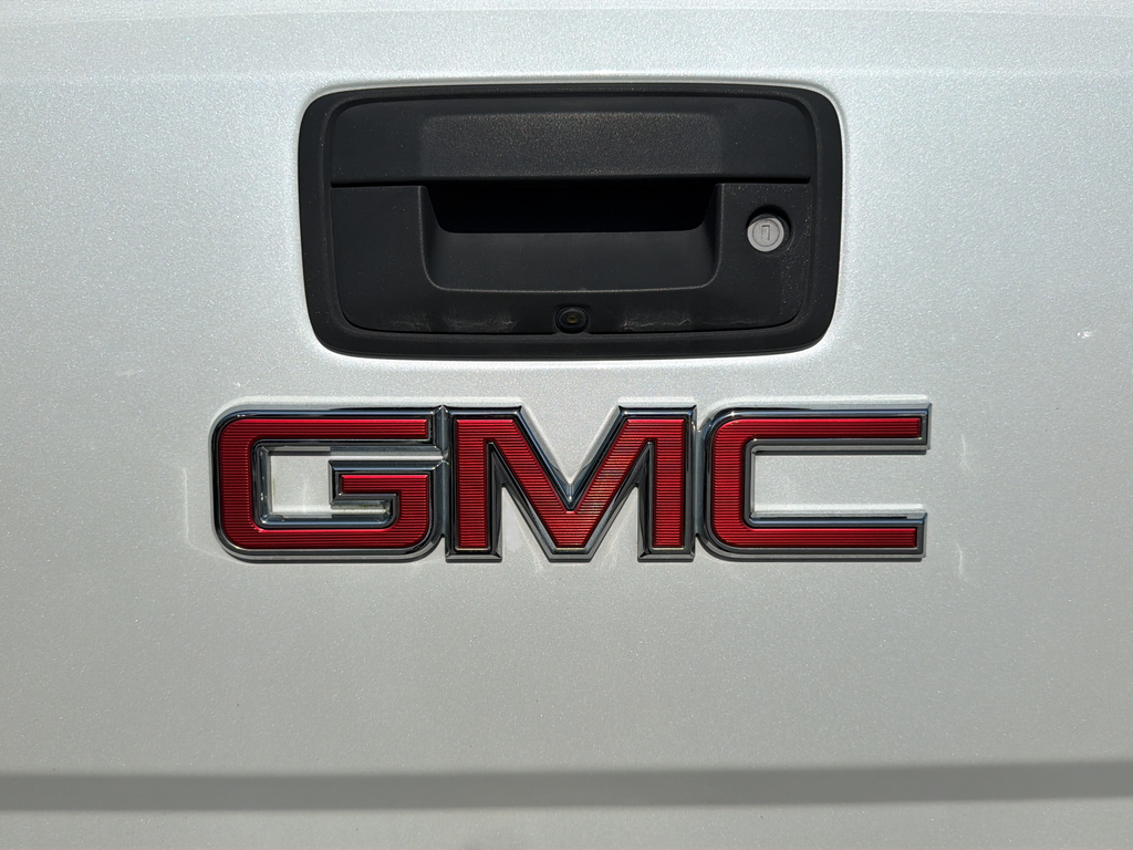 Used 2017 White GMC Denali image 46