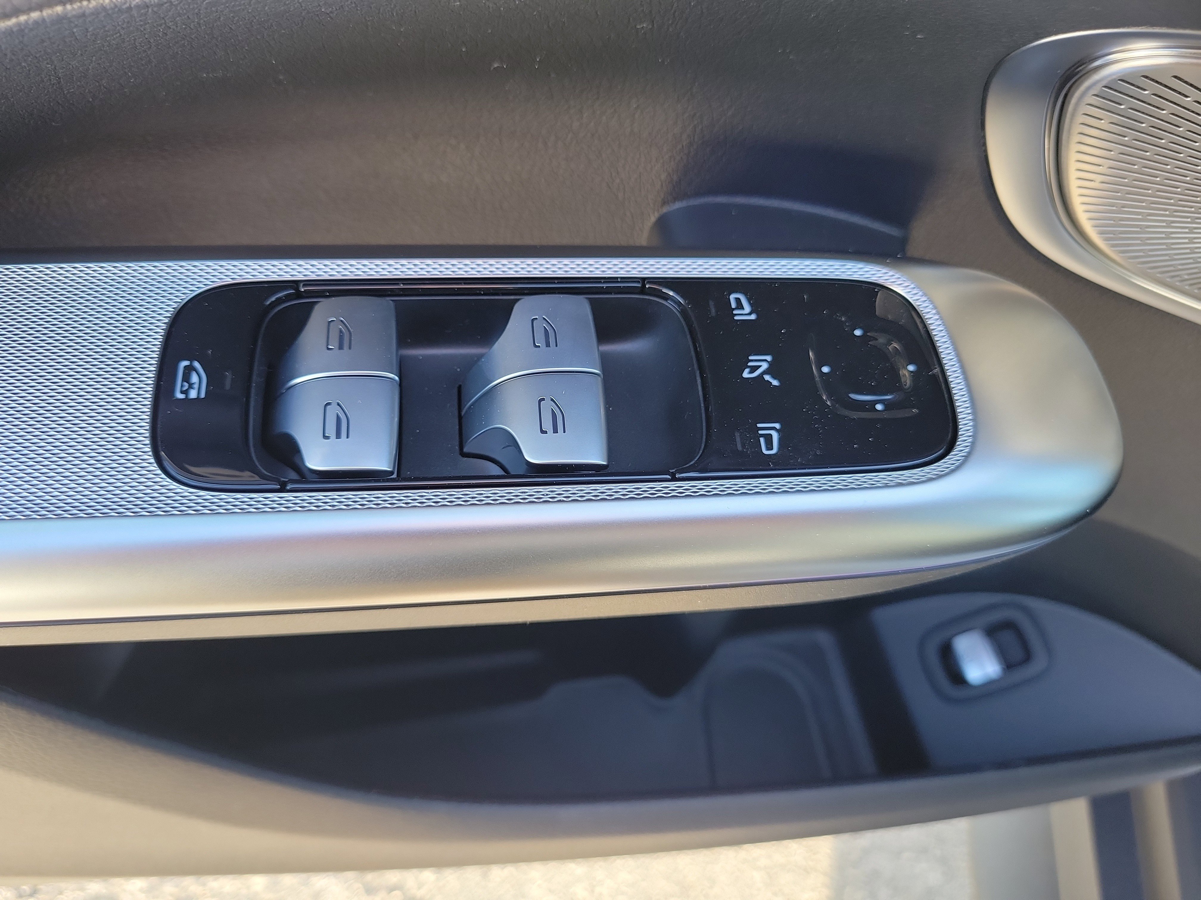 New 2026 MANUFAKTUR Alpine Grey Mercedes-Benz GLC 300 image 50