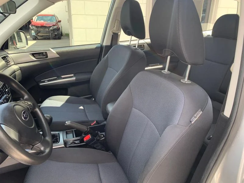 Used 2012 Silver Subaru 2.5X Sport Utility 4D image 23