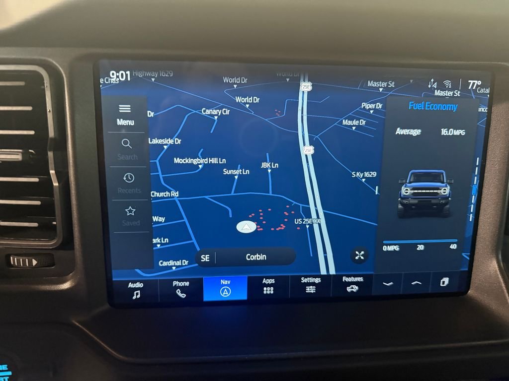 Used 2025 White Ford Badlands image 21