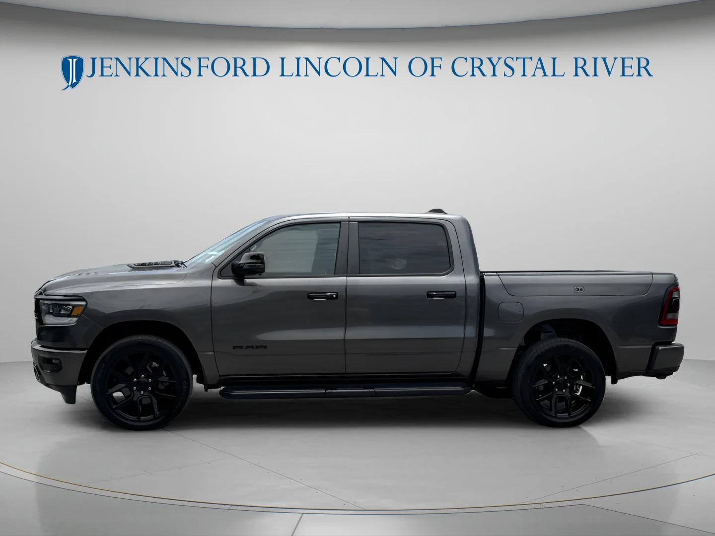 Used 2024 Granite Crystal Metallic Clearcoat Ram Laramie image 9