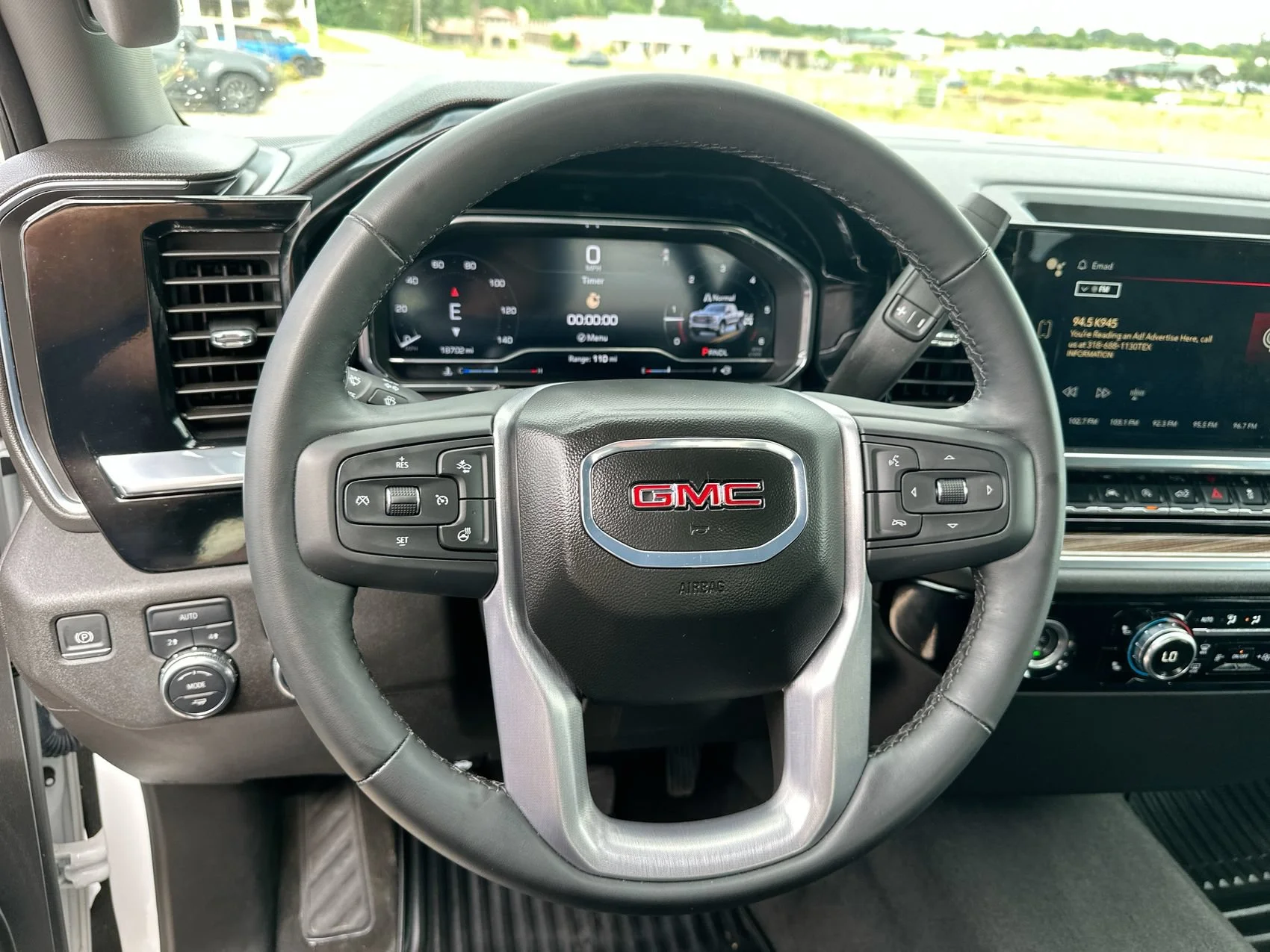 Used 2024 Summit White GMC Elevation image 14