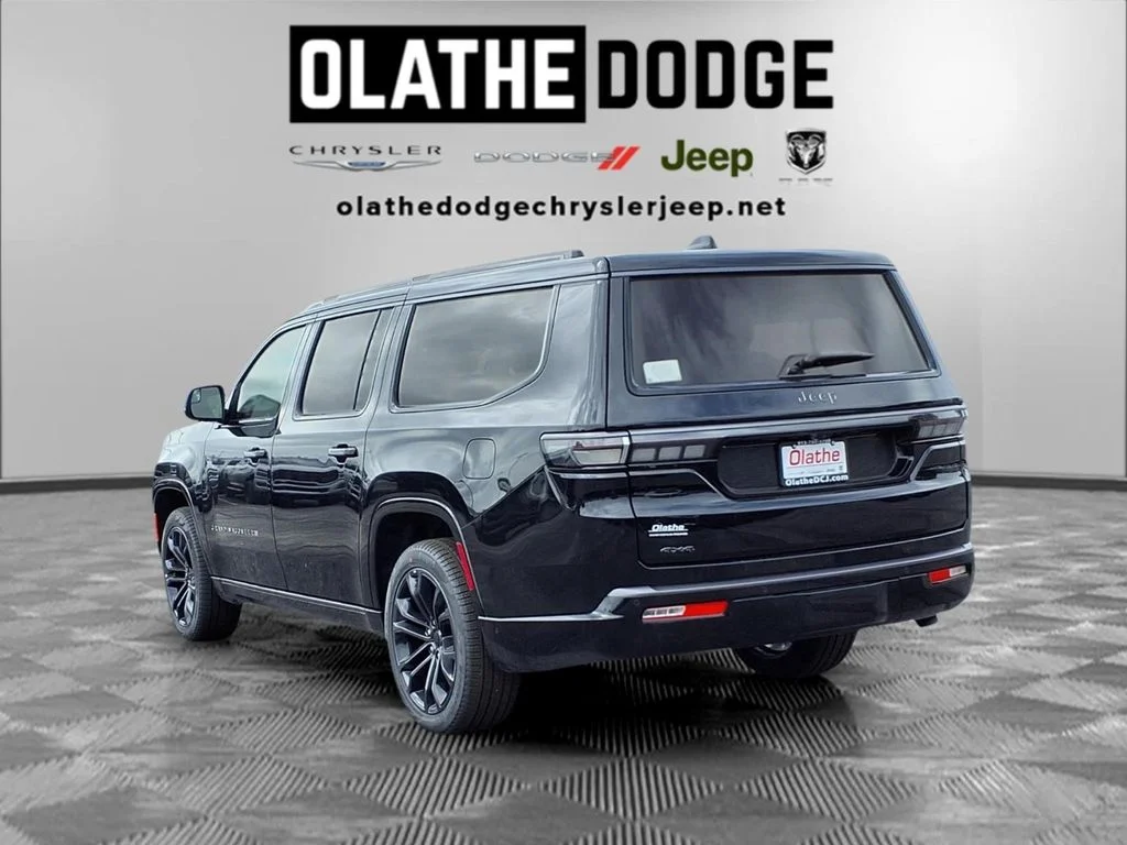 New 2026 High Gloss Black Exterior Paint Jeep Summit Obsidian image 3