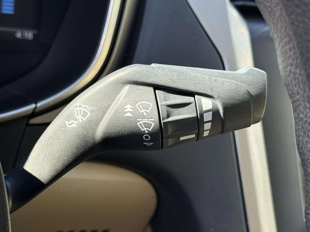 Used 2016 White Ford SE image 23