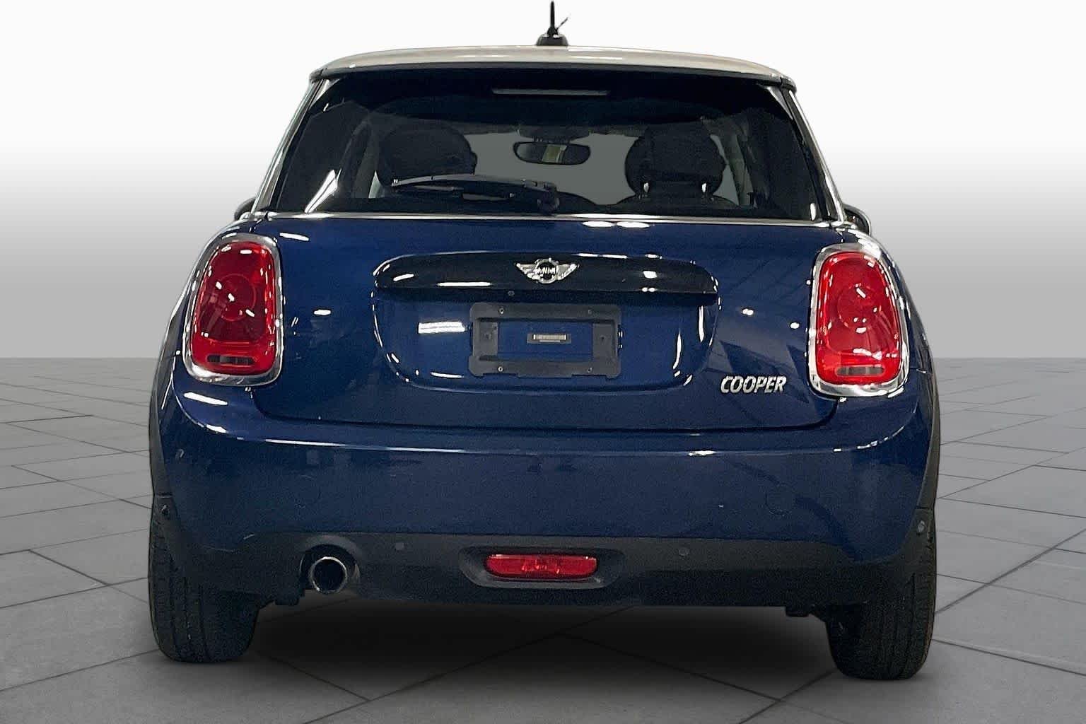 Used 2017 Deep Blue Metallic MINI Cooper image 5