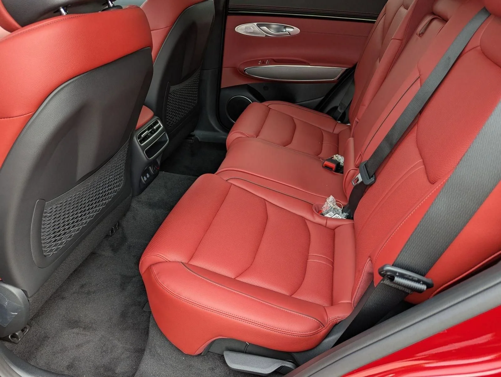 2026 GENESIS GV70 Sport Advanced - Photo 17