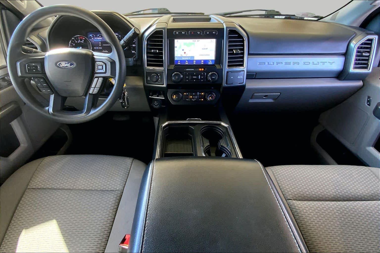 Used 2020 Agate Black Metallic Ford XLT image 15