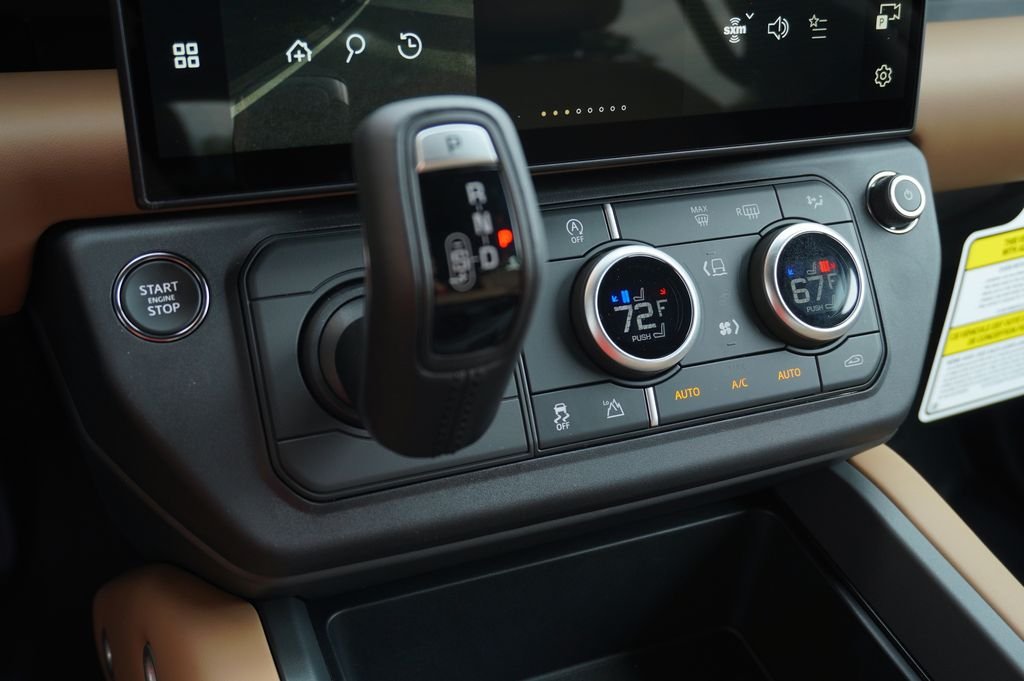 New 2026 Santorini Black Land Rover S image 26