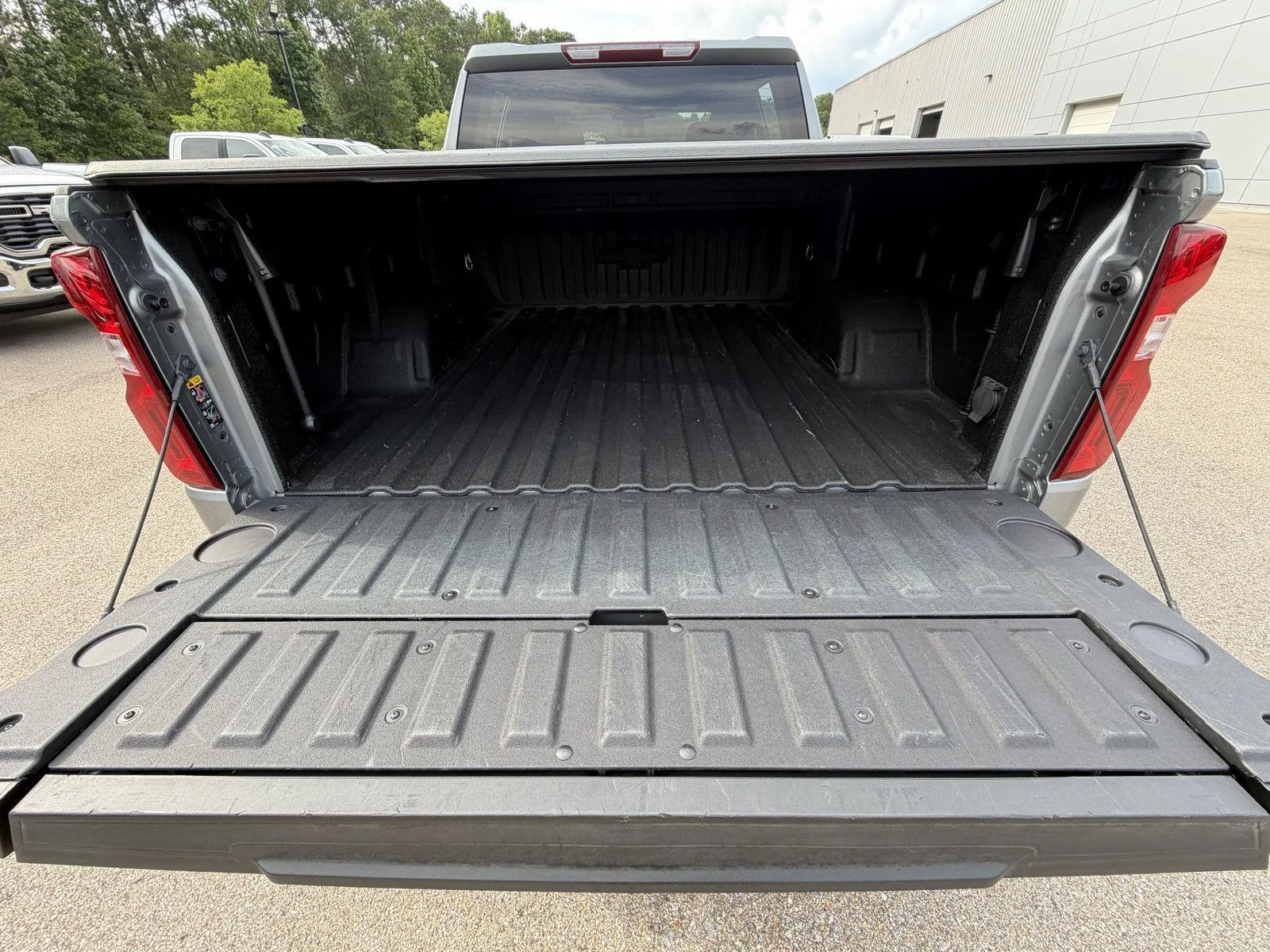 Used 2024 Sterling Gray Metallic Chevrolet LT Trail Boss image 18