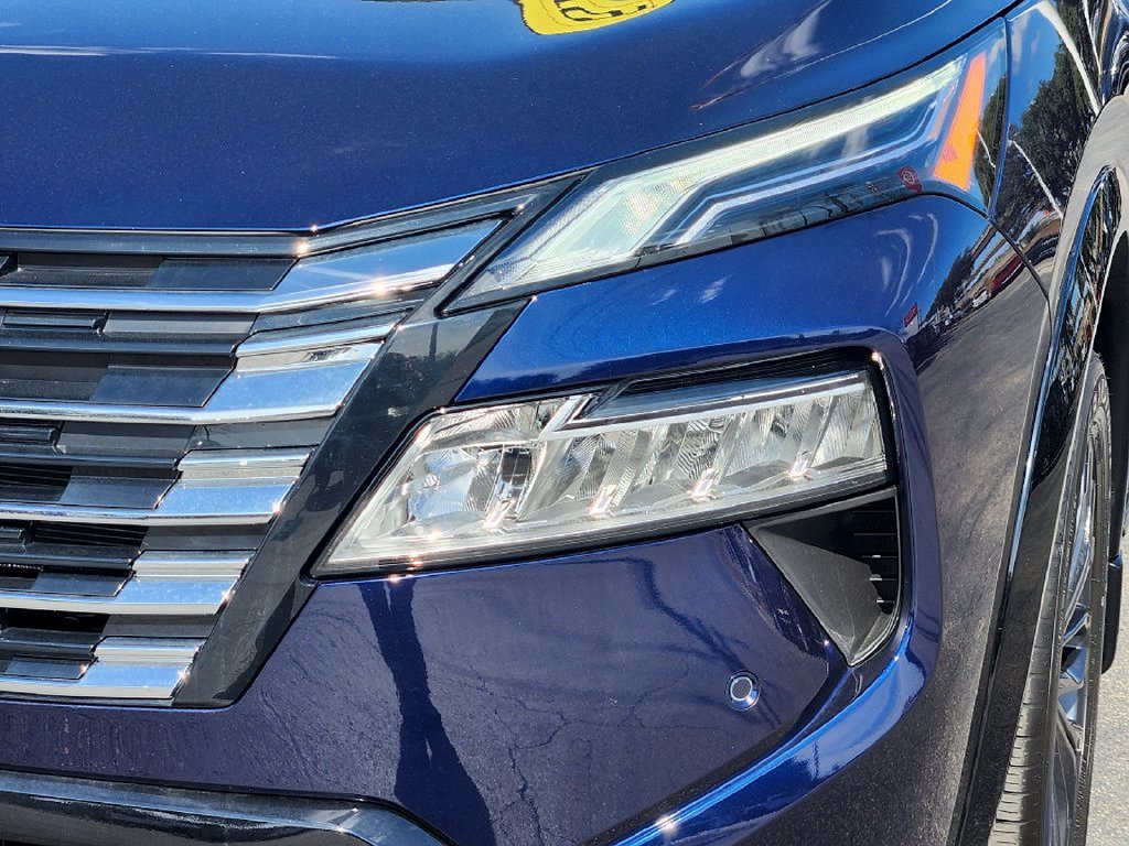Certified Used 2026 Blue Nissan Platinum image 8
