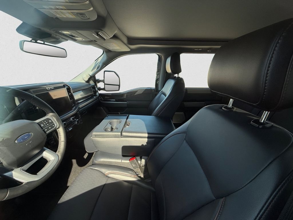 Used 2025 Gray Ford Lariat image 7