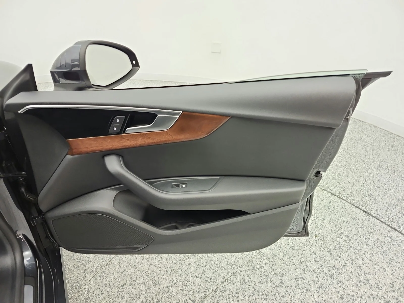 Used 2024 Manhattan Gray Metallic Audi Premium image 30
