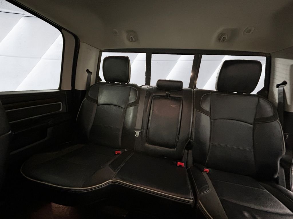 Used 2024 Silver Ram Laramie image 18