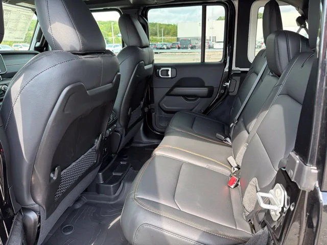 New 2027 Black Jeep Sahara image 9