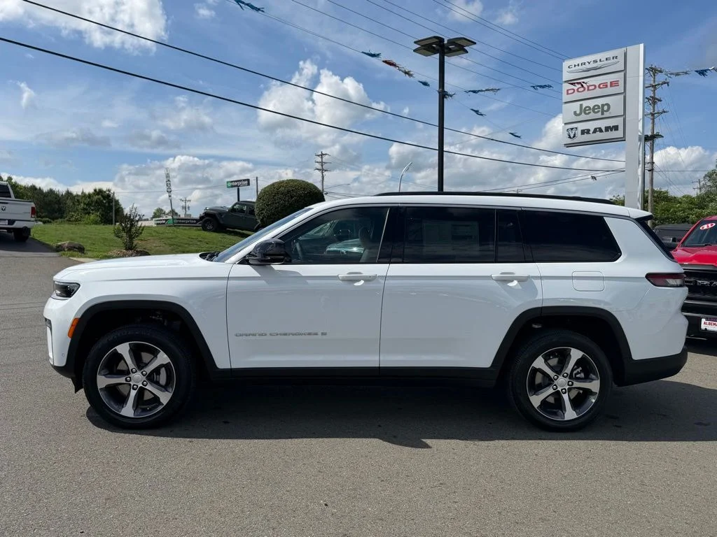 New 2026 White Jeep Limited image 8