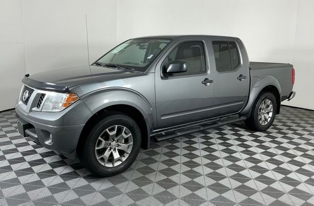 Used 2021 Gray Nissan SV image 4