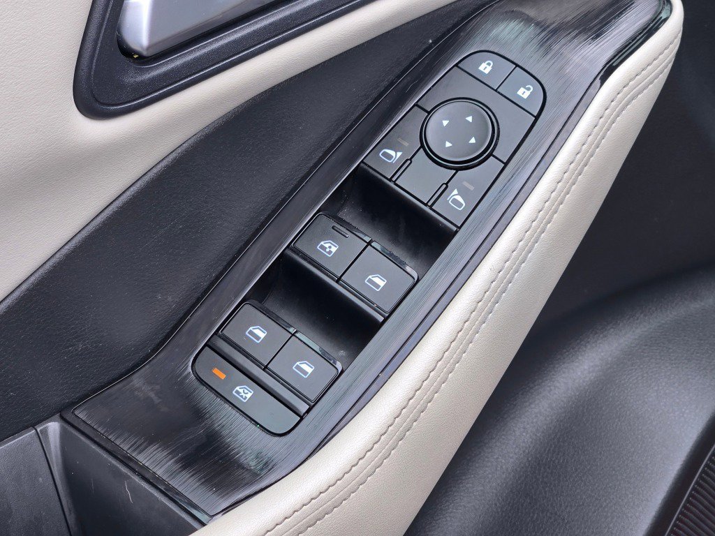 2025 Nissan Rogue SV - Photo 21