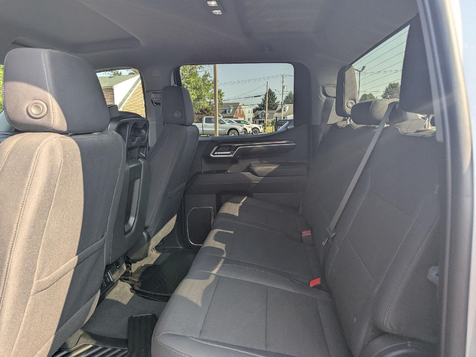 Used 2025 Sterling Gray Metallic Chevrolet LT image 24